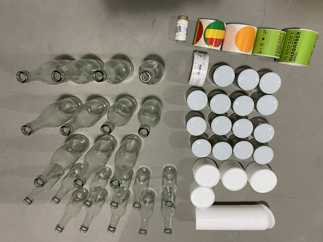 flasker ruller etiketter låg prøver.JPG