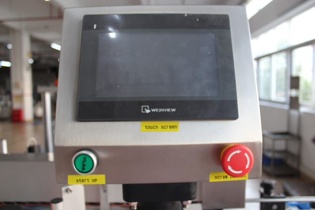 dobbeltsidet etiketmaskine (1).JPG