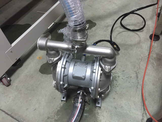 overførselspumpe til påfyldningsmaterialer (1).JPG