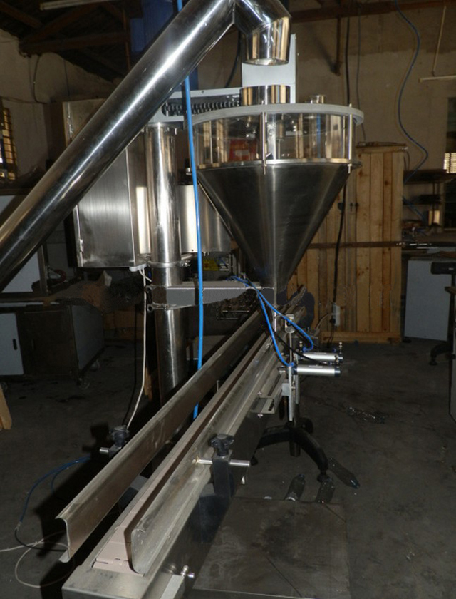 lateral shot for auger filling machine powder sneglfylder mel fabrik.jpg