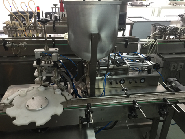 to krukker fyldemaskine.jpg