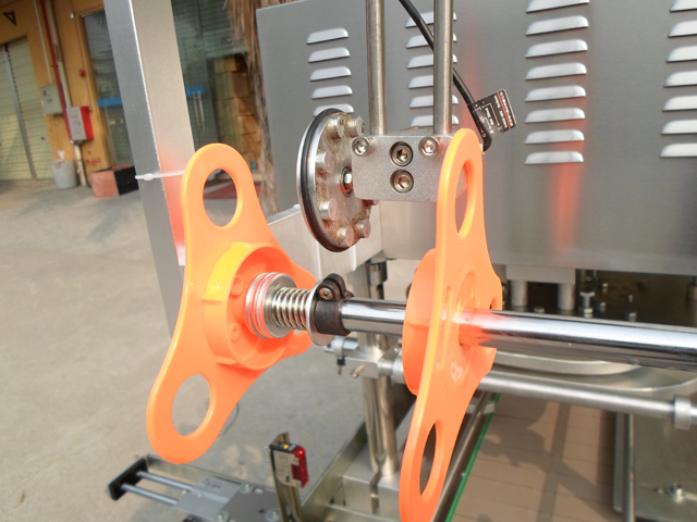 film roller rulle til filmladning forsegling.jpg