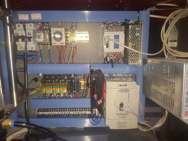 relays for filling sealing machines INDENFOR aluminiumsrør fyldeforseglingsmaskiner.jpg