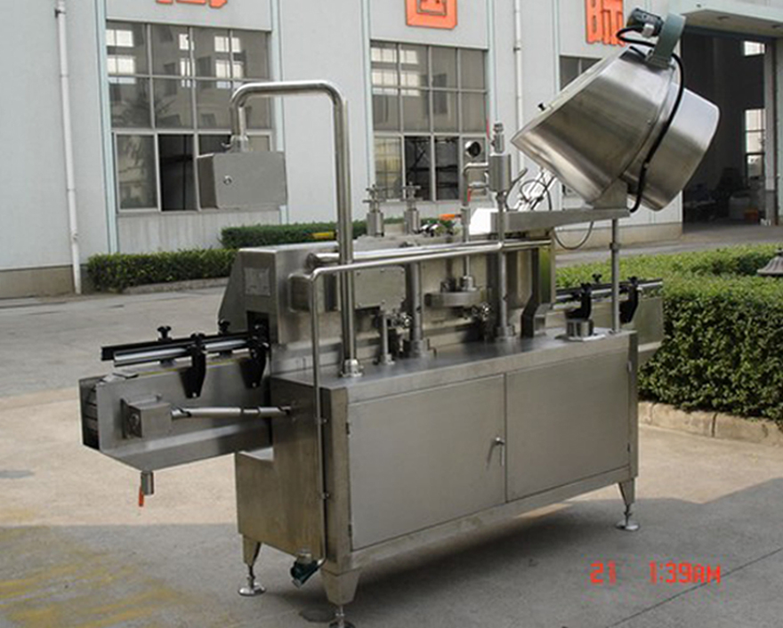 PLC-controlled system glass Jar twist off Steam Capper equipment vacuum capping machine for Glass Jars bagsidebillede af twist-off vakuumhætte.jpg