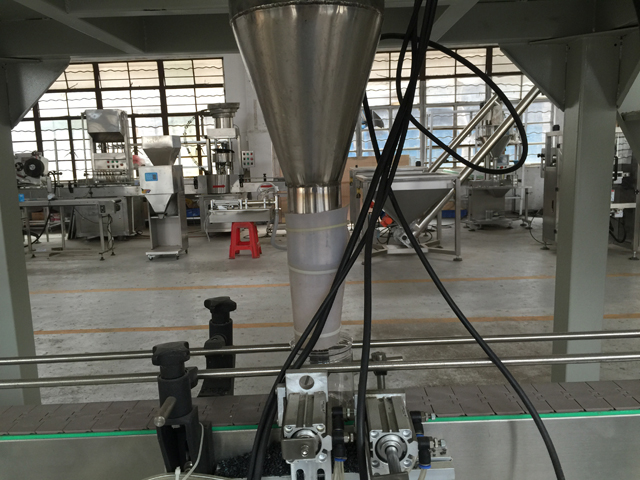 påfyldningsdyser til granulat filler.jpg