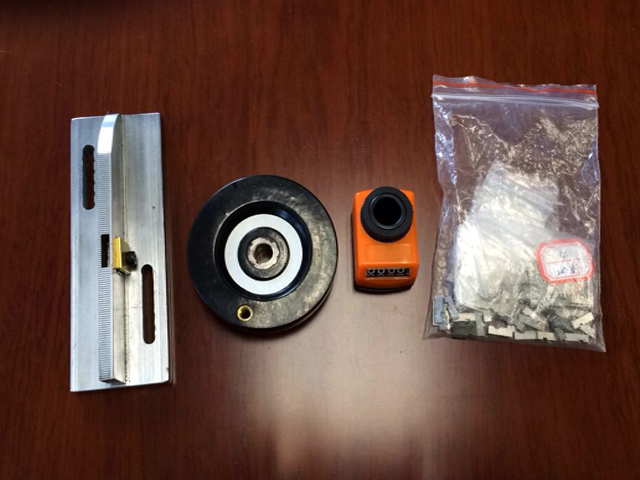 cutter mould for ultrasonic sealing machine MOULD&CUTTER til ultralydsrørforseglingsmaskine (1).jpg