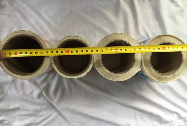 Ruller med etiketter til etikettering.jpg