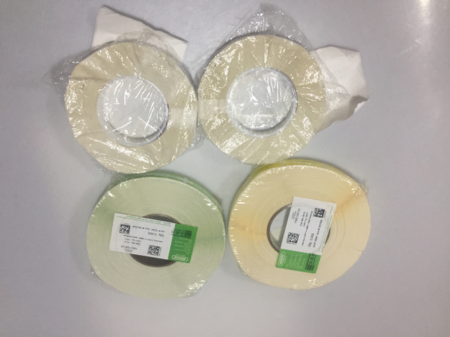 etiketruller til foldeetiketter med QR-kode labeller.jpg