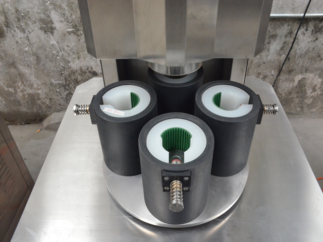 form til låg på krukker.jpg