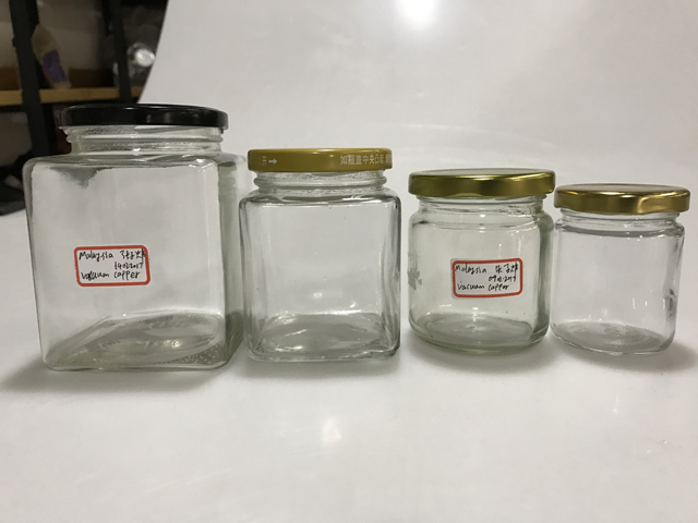 flasker og låg til vakuumcapper.jpg