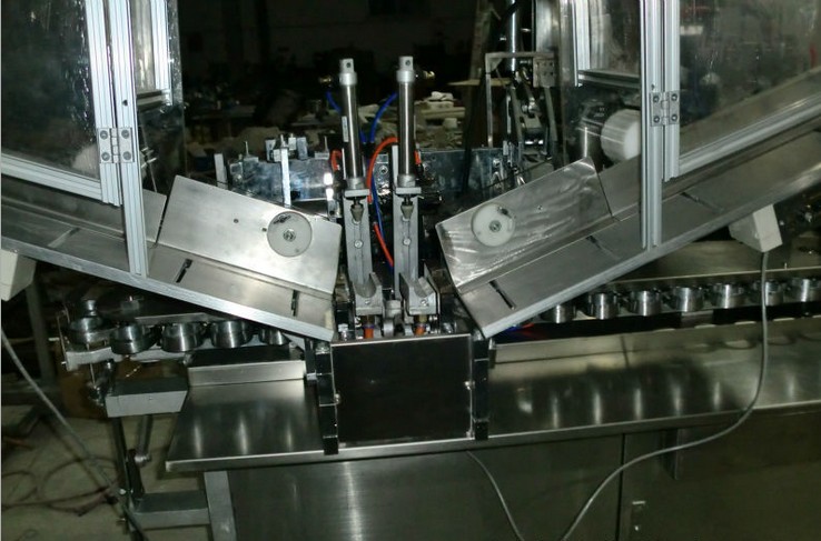 tubes filler sealeer equipment for tubes pastes cream RØRFYLDNING FORSEGNINGSUDSTYR AUTOMATISK PASTE.jpg