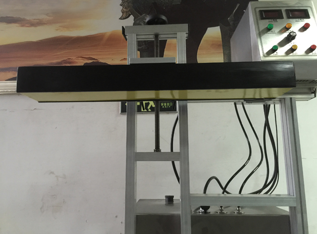 vandkøling induktionsforseglingsmaskiner.jpg