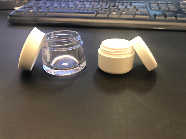 krukker prøver til låg